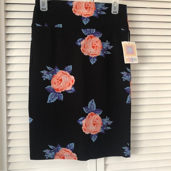 LuLaRoe Dresses & Skirts - LuLaRoe Cassie Pencil Skirt Womens Small black Primary Floral Flowers Print NWT